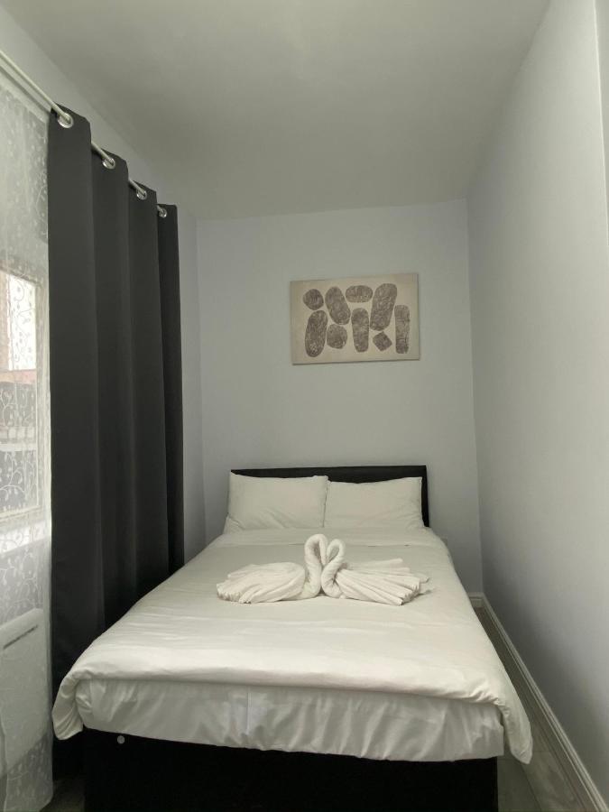 Comfortable - Cosy - Budget Studios In City Center London Eksteriør bilde
