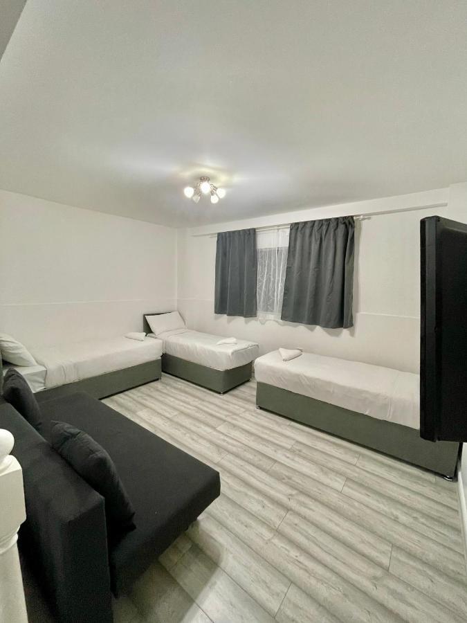 Comfortable - Cosy - Budget Studios In City Center London Eksteriør bilde