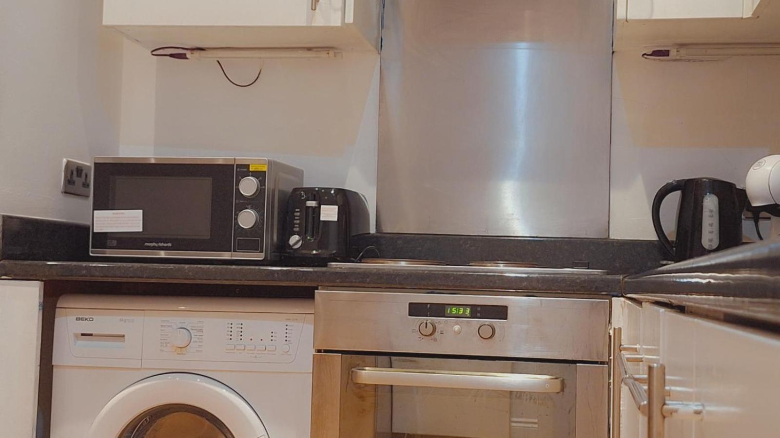 Comfortable - Cosy - Budget Studios In City Center London Eksteriør bilde