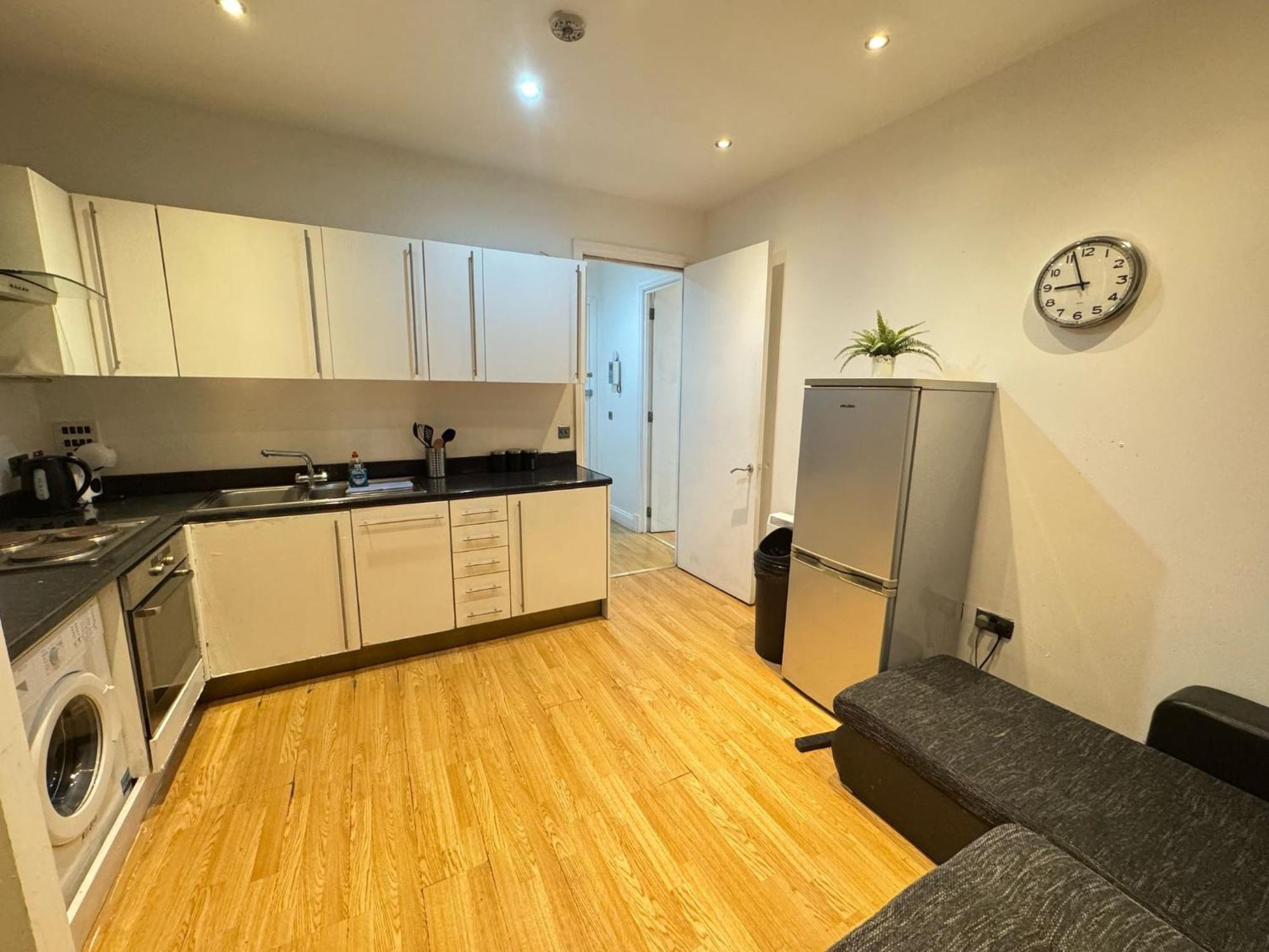 Comfortable - Cosy - Budget Studios In City Center London Eksteriør bilde