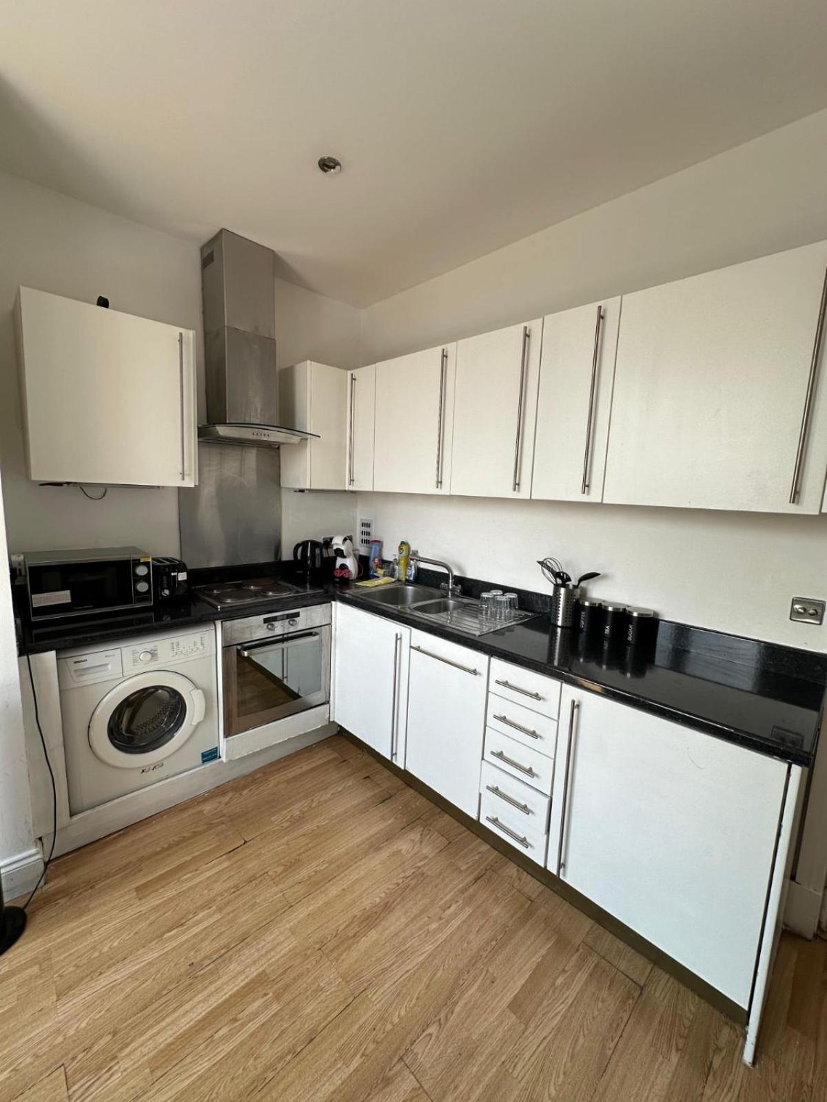 Comfortable - Cosy - Budget Studios In City Center London Eksteriør bilde