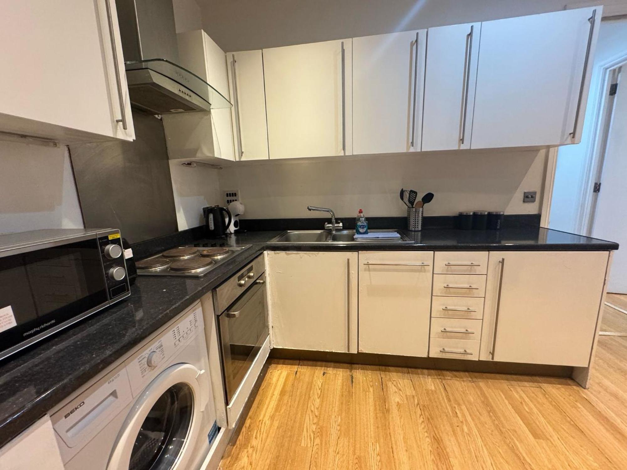 Comfortable - Cosy - Budget Studios In City Center London Eksteriør bilde